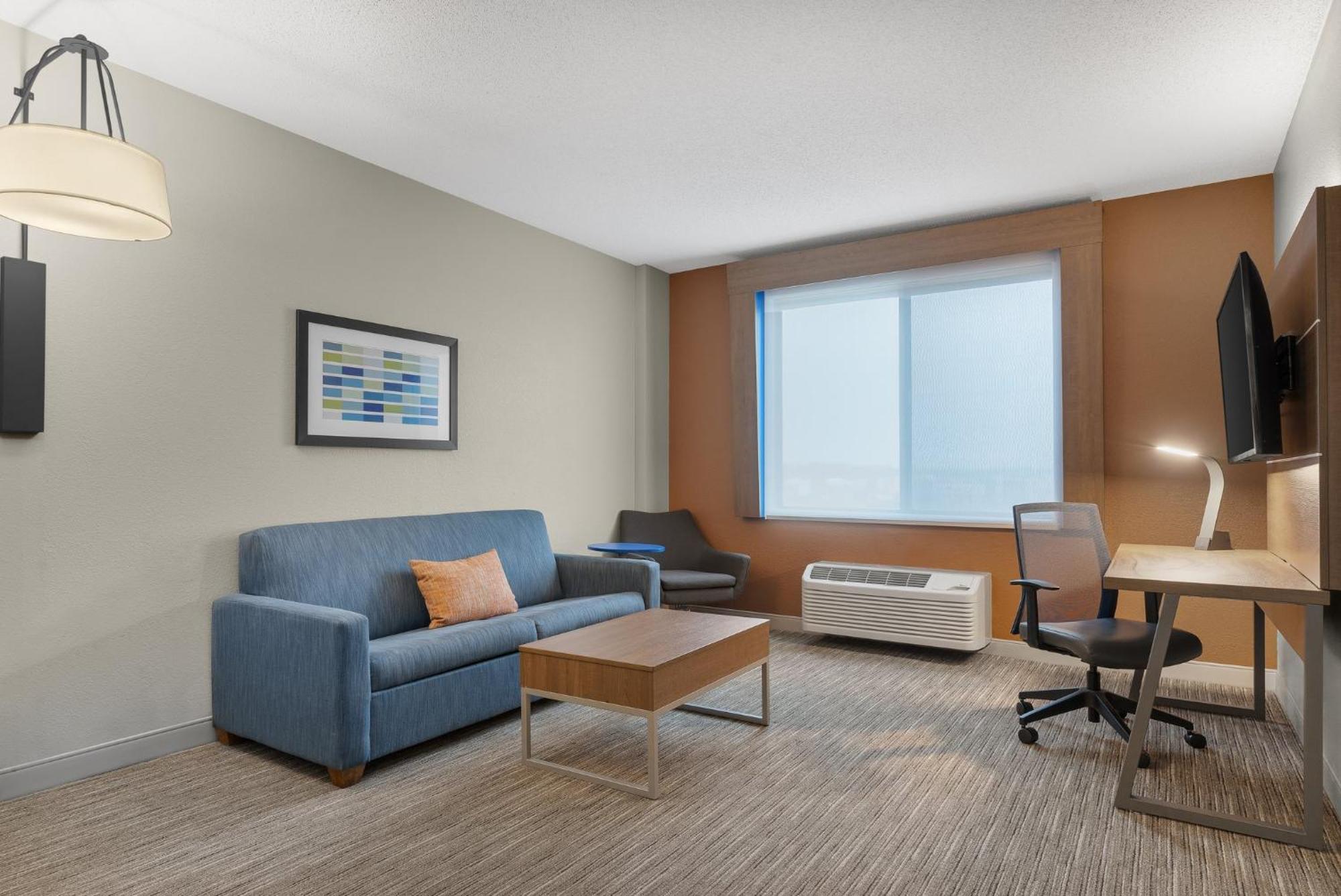 Holiday Inn Express Hotel & Suites Coralville By Ihg Εξωτερικό φωτογραφία