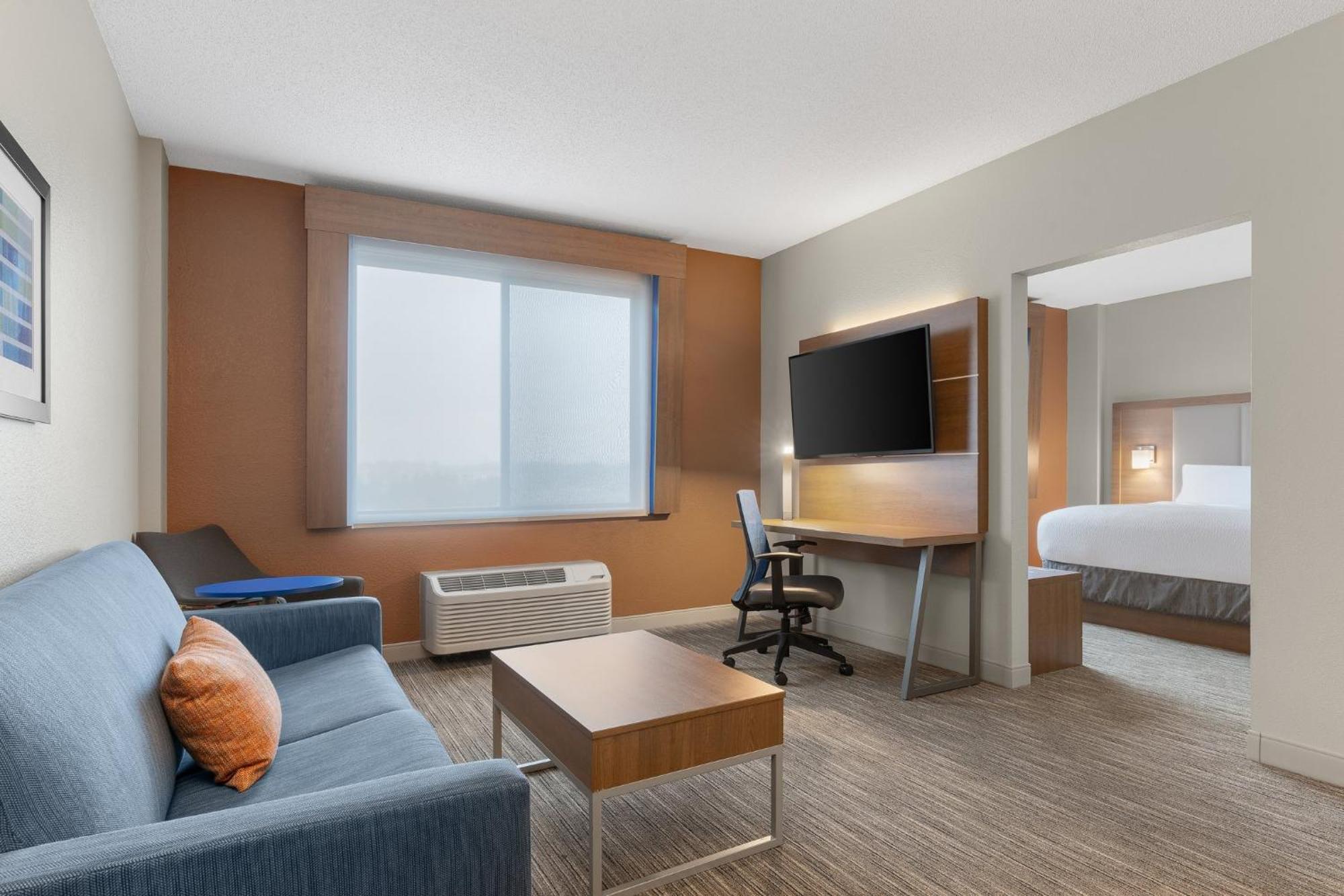 Holiday Inn Express Hotel & Suites Coralville By Ihg Εξωτερικό φωτογραφία