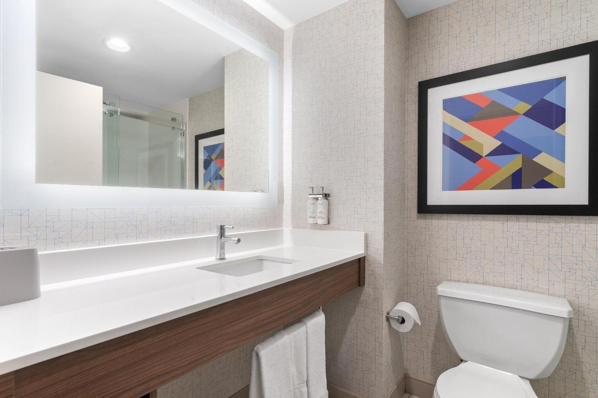 Holiday Inn Express Hotel & Suites Coralville By Ihg Εξωτερικό φωτογραφία