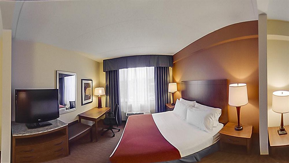 Holiday Inn Express Hotel & Suites Coralville By Ihg Εξωτερικό φωτογραφία