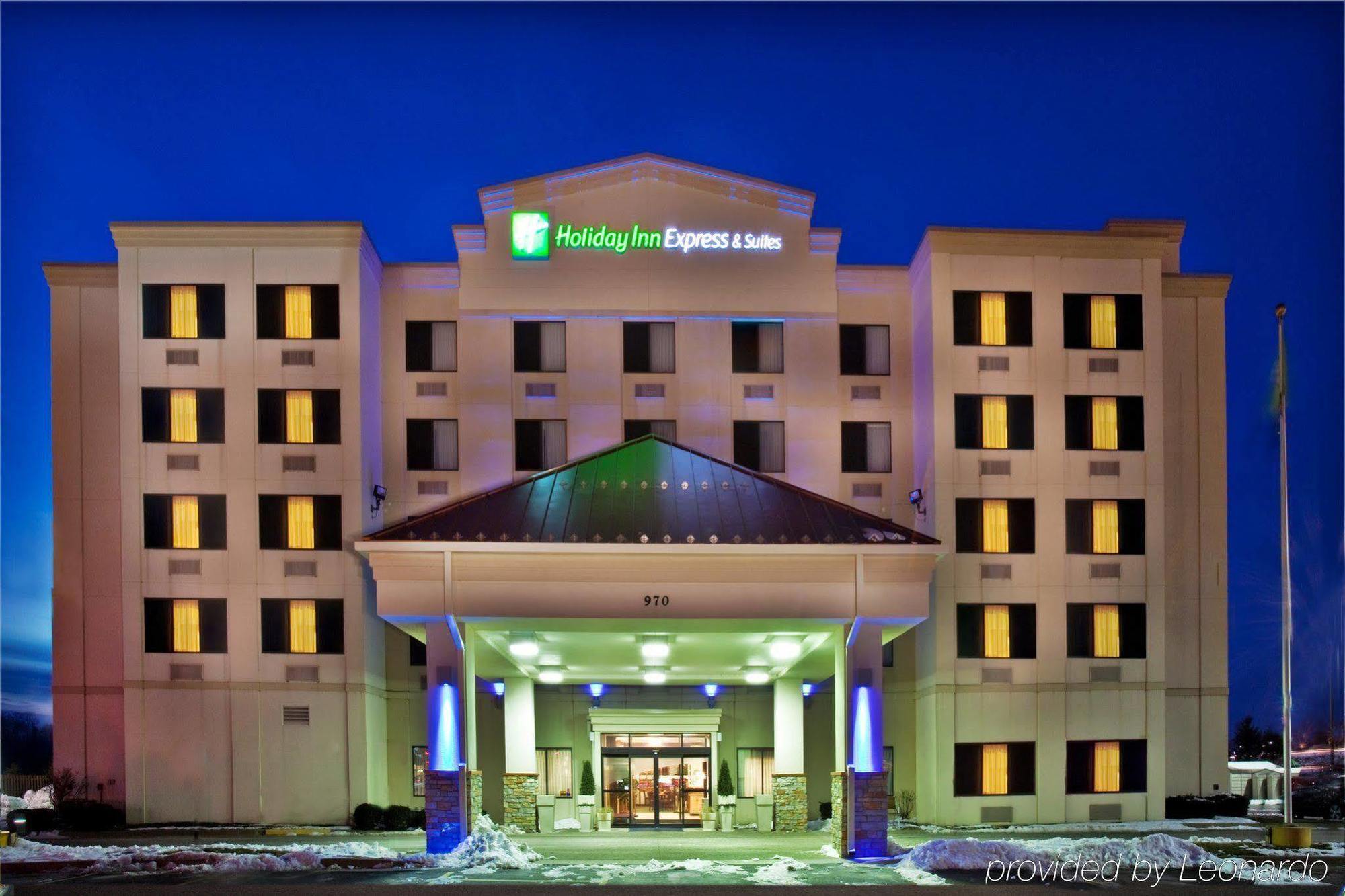 Holiday Inn Express Hotel & Suites Coralville By Ihg Εξωτερικό φωτογραφία